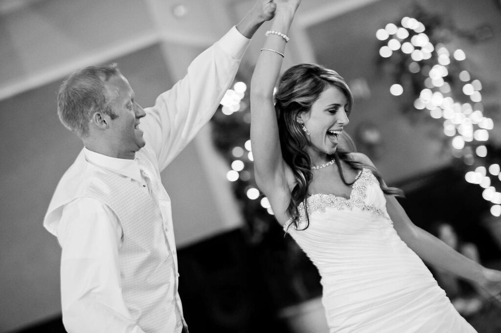 wedding playlist tips for must-play and do-not-play lists